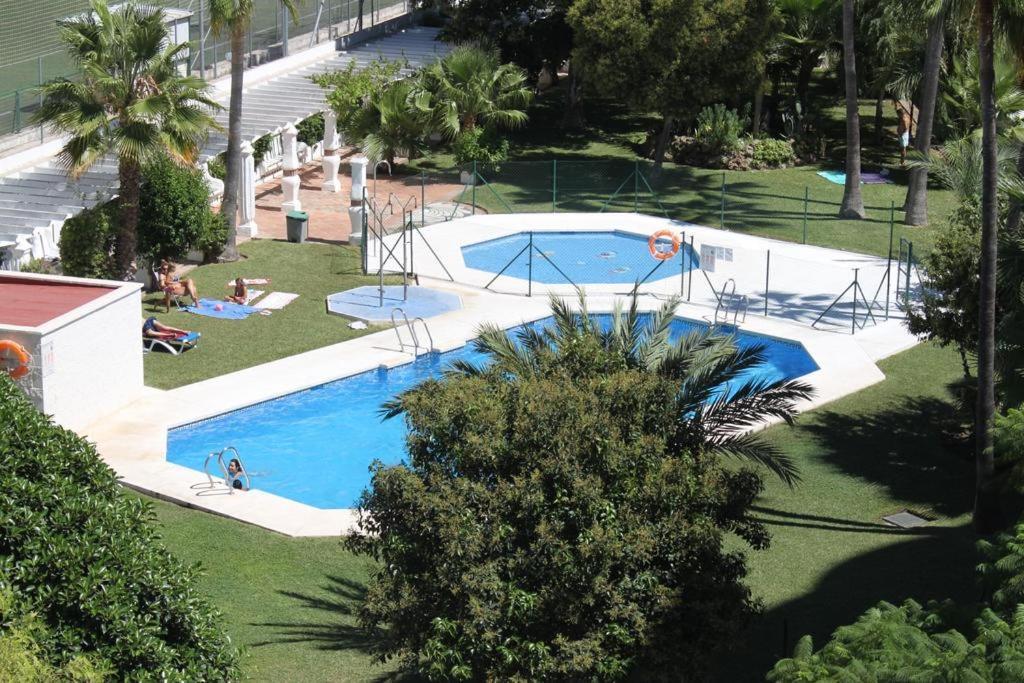 ベナルマデナApartamento Arroyo De La Miel, Luminoso Y Bonitoアパートメント エクステリア 写真